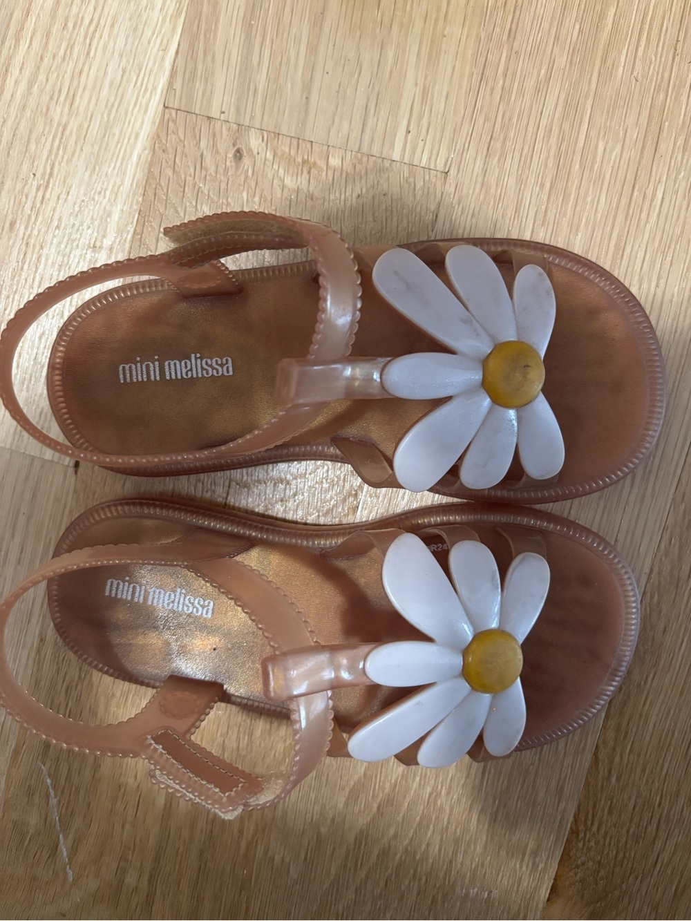 Mini Melissa Peach-Pink Jelly Sandals with White Daisy Accent